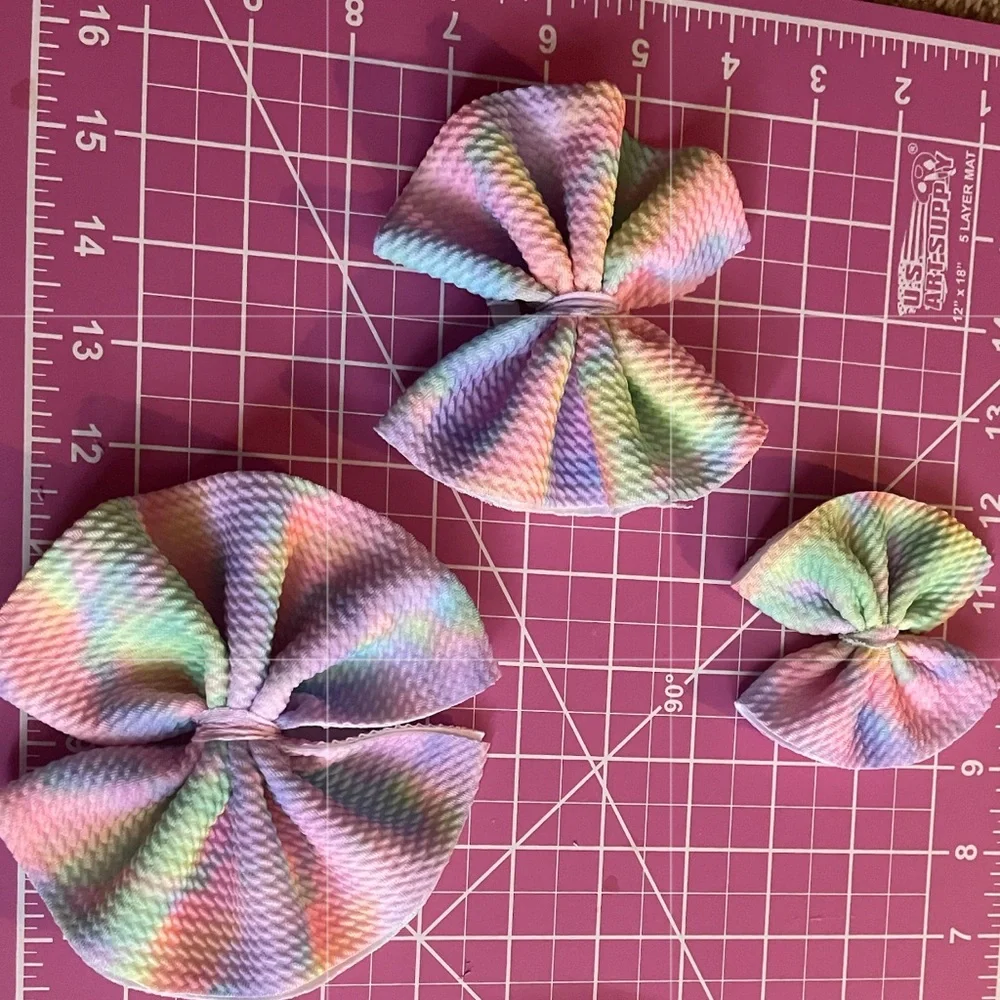 Bows🤍 - Picture 3 of 3